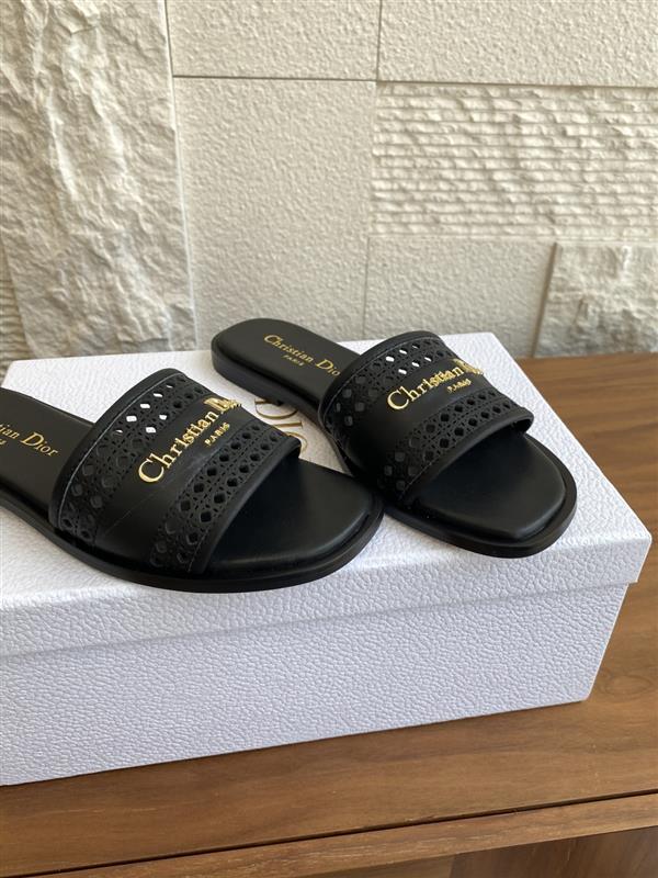 2025112818432428 310